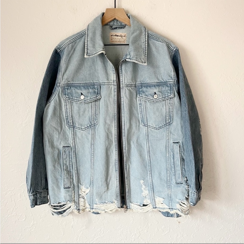 NEW Free People Denim Jacket Raw Edge Front S - Picture 2 of 15